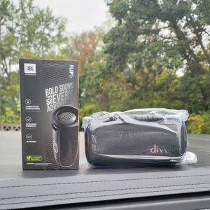 JBL Flip 5 Bluetooth Speaker